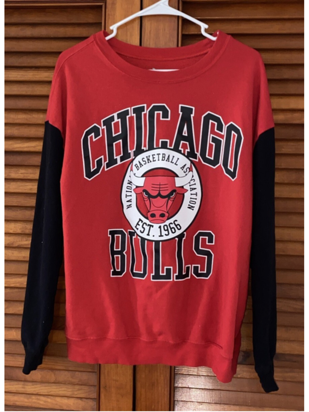 Chicago Bulls Sweatshirt Youth XL Red NBA